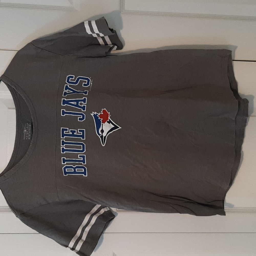 Toronto Blue Jay's tee shirt